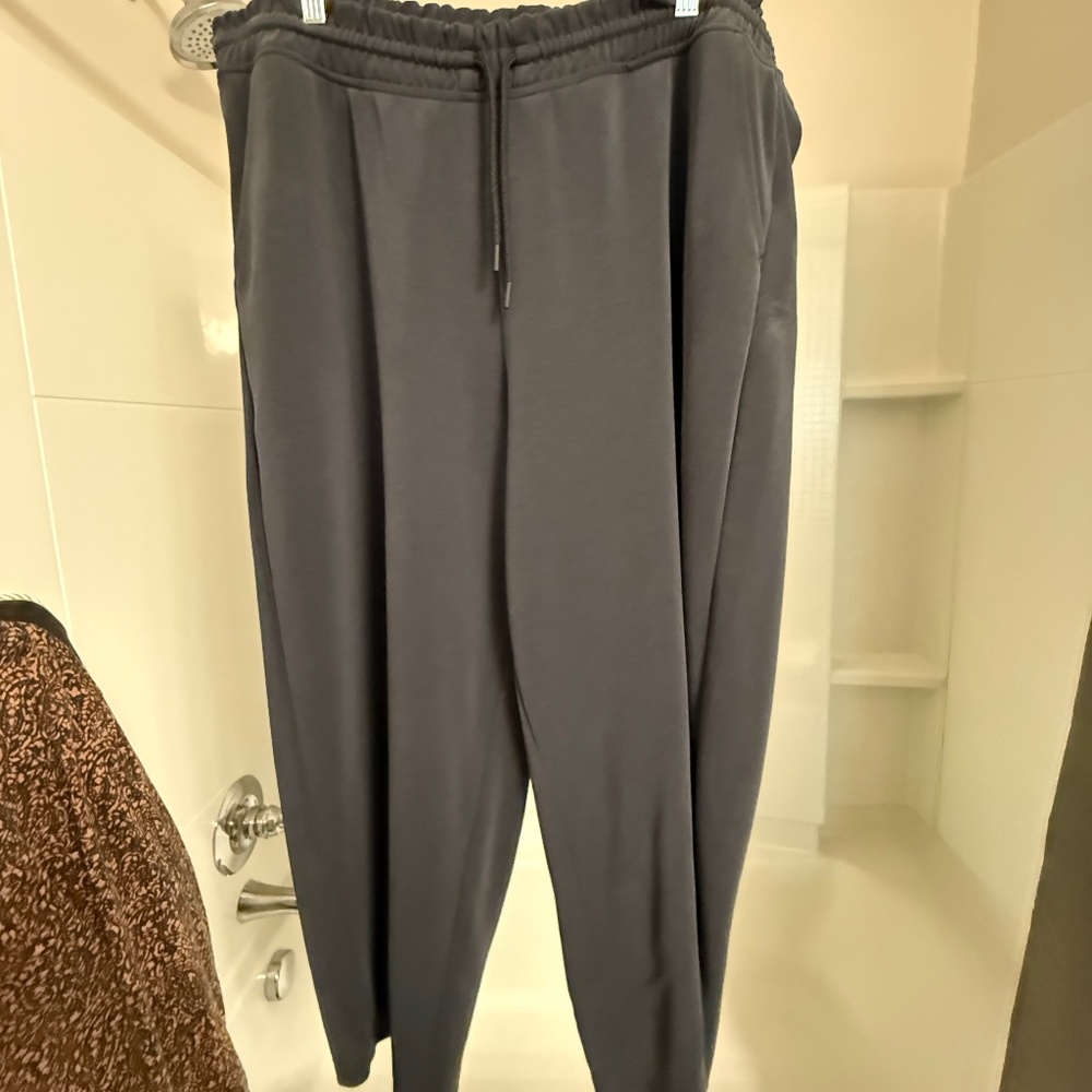 Athleta Seasoft Pants